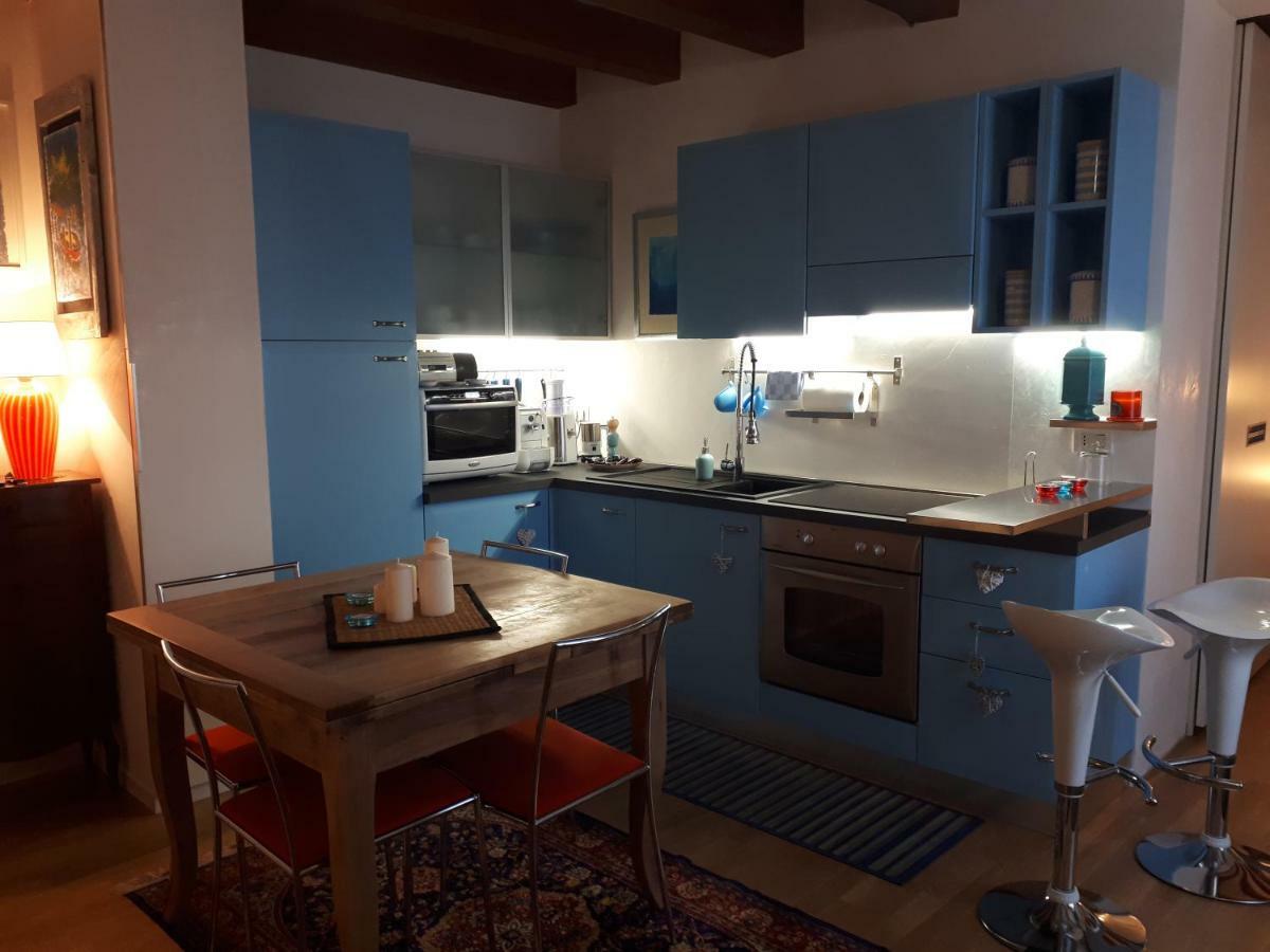 Mini Contra San Pietro Apartment Vicenza Bagian luar foto